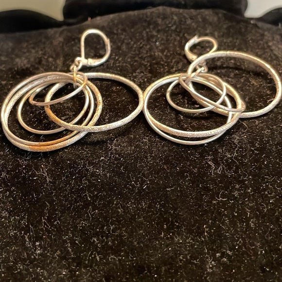 2” silver tone earrings with 5 open hoop dangle earrings w/lever back closures - Picture 4 of 11